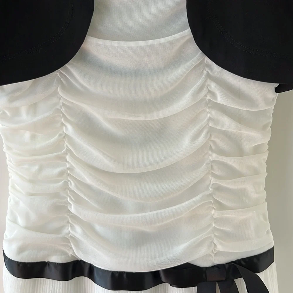 Black and white Dress with faux cardigan by BCX size 16 - Picture 8 of 8